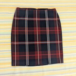 ⭐ Tommy Hilfiger navy, red, and white plaid pencil skirt size 2